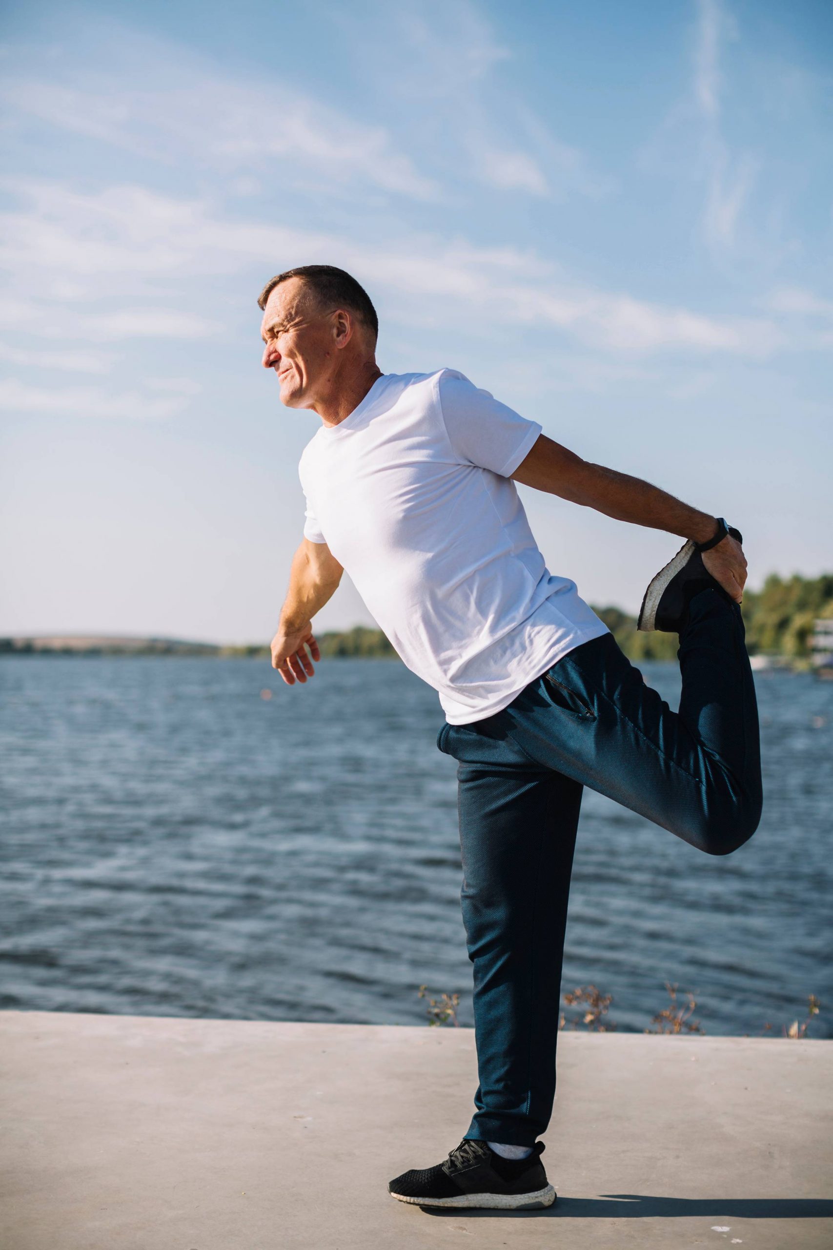 man-warming-up-exercises_11zon